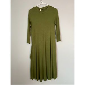 Olive green long sleeve dress with pockets